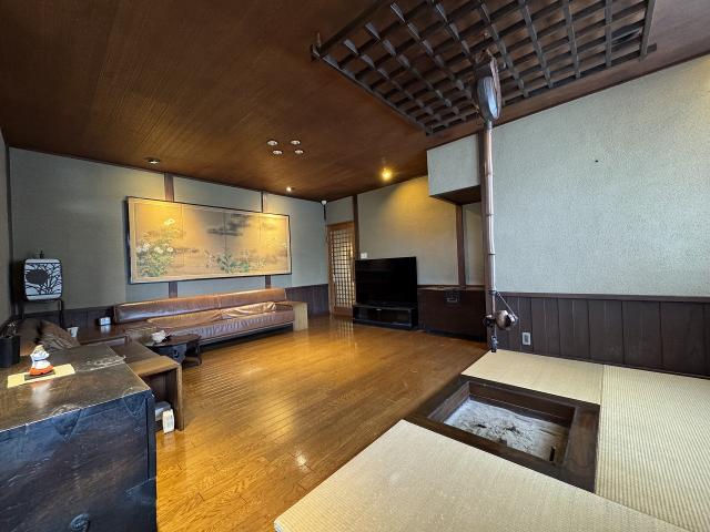 リビング  写真撮影日：2025-11-16