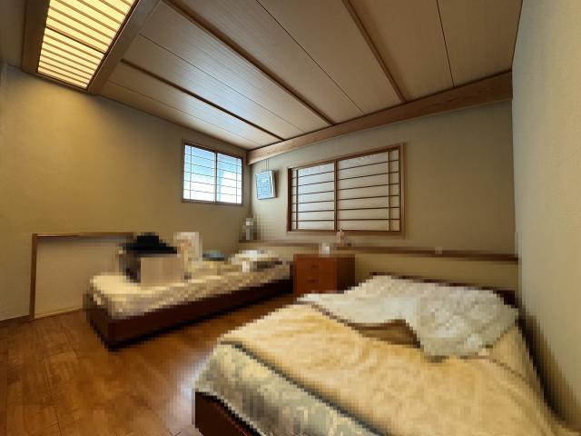 リビング以外の居室  写真撮影日：2025-11-16