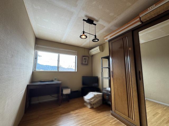 リビング以外の居室  写真撮影日：2025-11-16
