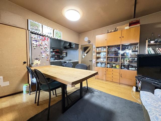 リビング  写真撮影日：2025-11-16