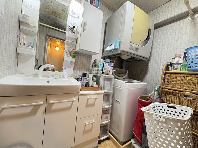 洗面台・洗面所  写真撮影日：2025-11-16