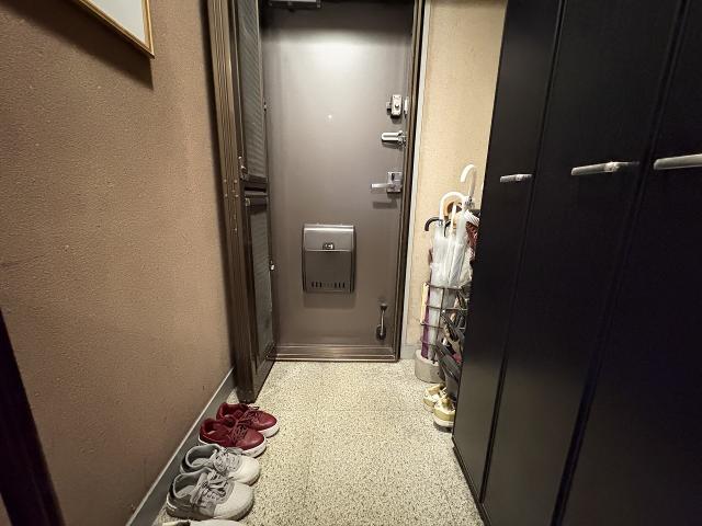 玄関  写真撮影日：2025-11-16