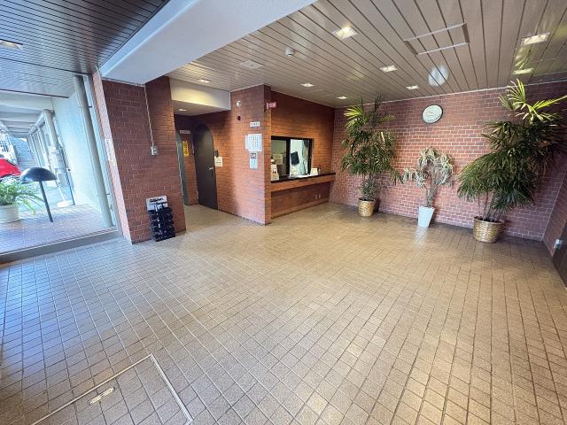 エントランス  写真撮影日：2025-11-16