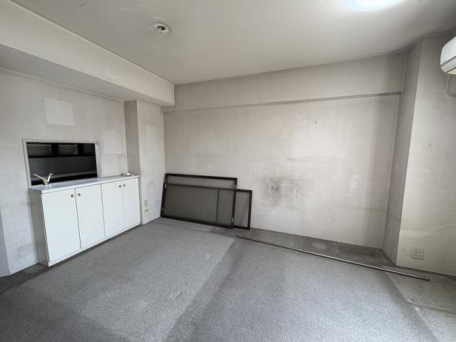 リビング  写真撮影日：2025-11-15