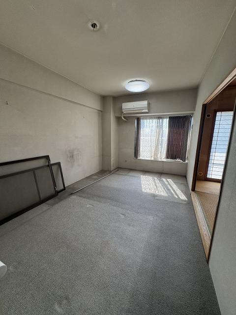 リビング  写真撮影日：2025-11-15