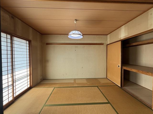 リビング以外の居室  写真撮影日：2025-11-15