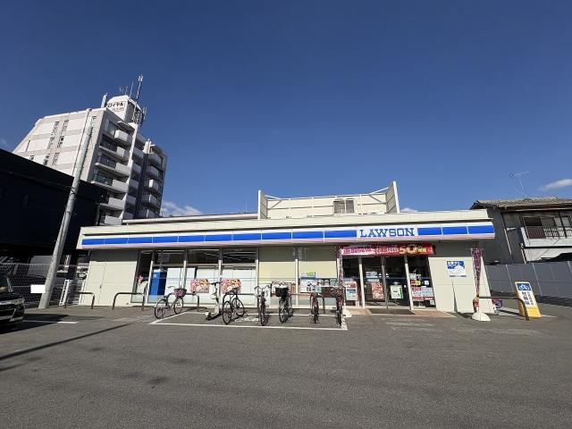 ローソン八尾陽光園二丁目店 330m 写真撮影日：2025-11-22