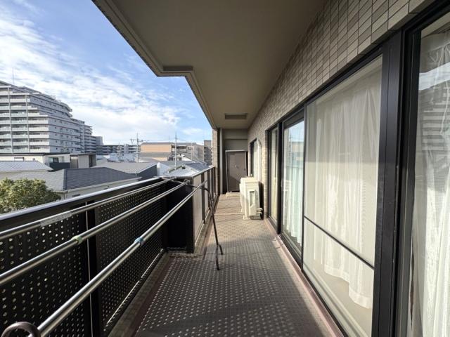 バルコニー  写真撮影日：2025-11-29