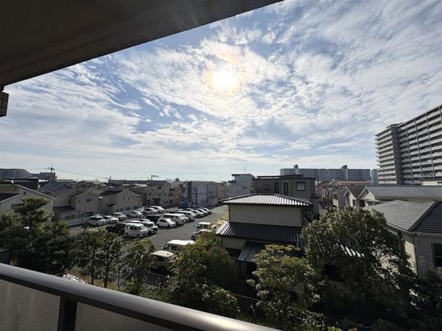 住戸からの眺望写真  写真撮影日：2025-11-29