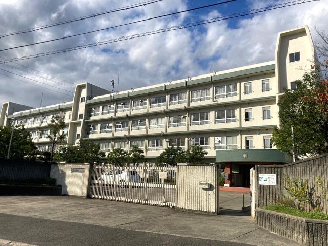 太田中学校 1670m 写真撮影日：2025-11-29