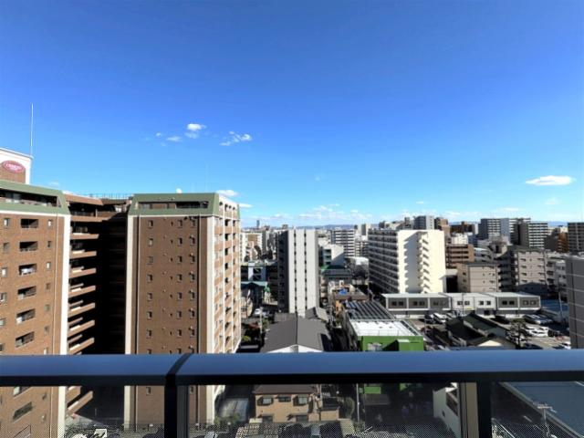 住戸からの眺望写真  写真撮影日：2025-11-30