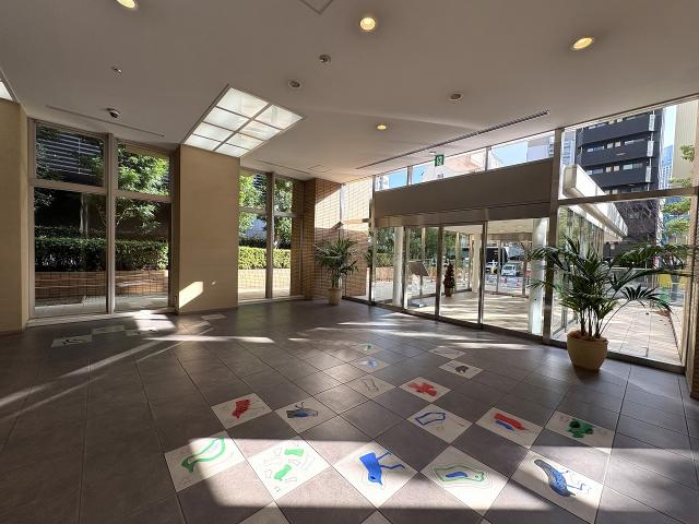 エントランス  写真撮影日：2025-11-30
