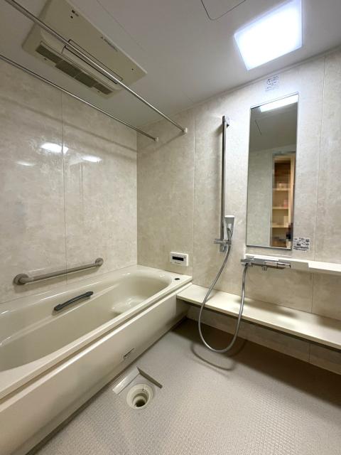 浴室  写真撮影日：2025-12-05