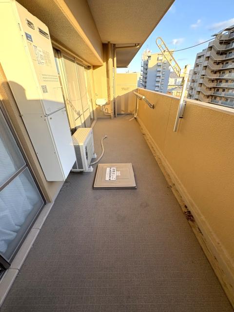 バルコニー  写真撮影日：2025-12-05