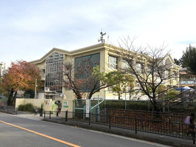 市立開成小学校 170m 写真撮影日：2025-12-05