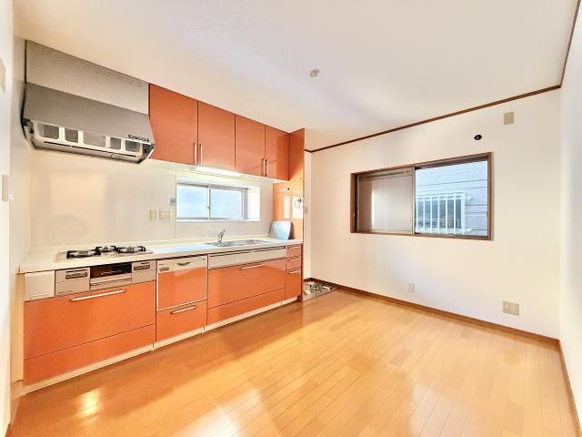 リビング  写真撮影日：2025-12-01