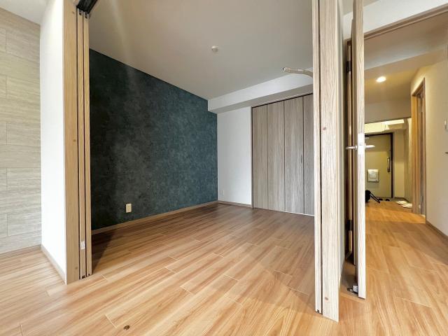 リビング以外の居室  写真撮影日：2025-12-11