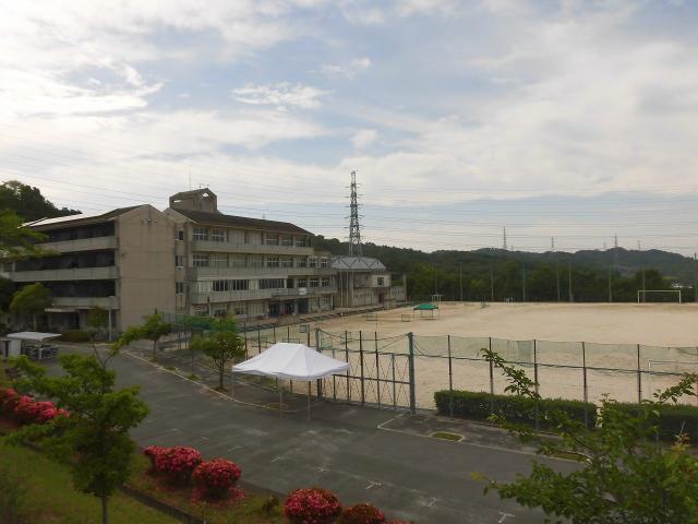 四條畷市立田原中学校 2060m 写真撮影日：2025-05-31