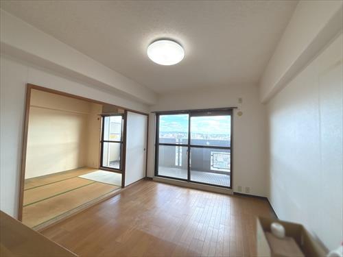 ＬＤＫ（約１１．０帖）