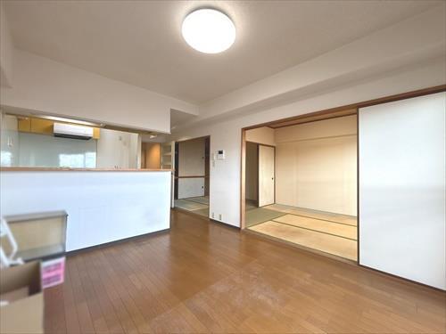 ＬＤＫ（約１１．０帖）