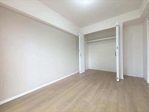 洋室（６．０帖）