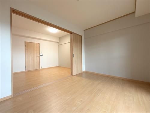 洋室（６．０帖）