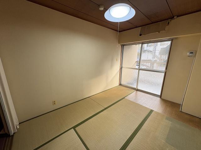 リビング以外の居室  写真撮影日：2026-01-17