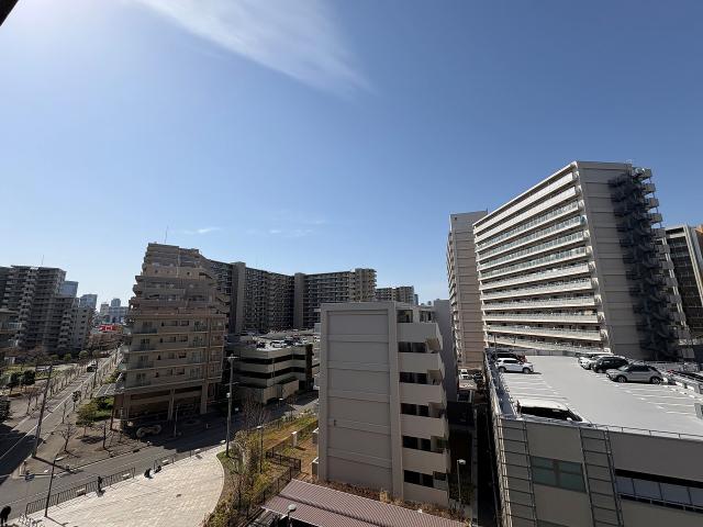 住戸からの眺望写真  写真撮影日：2026-03-01