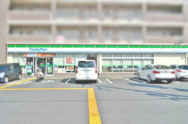 ファミリーマート高槻川西町1丁目店 230m 写真撮影日：2026-02-08