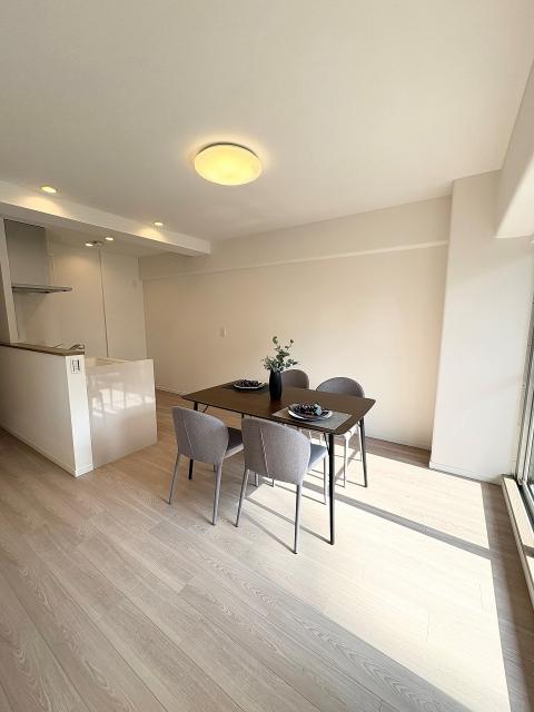 リビング  写真撮影日：2025-11-07