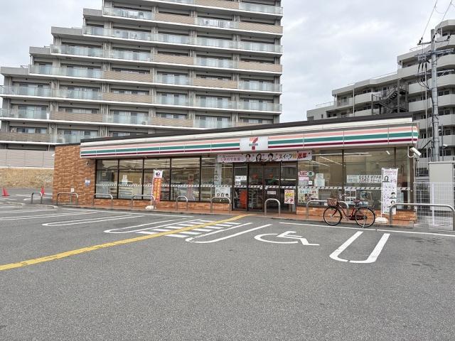 セブンイレブン堺東上野芝町2丁店 100m 写真撮影日：2026-02-09