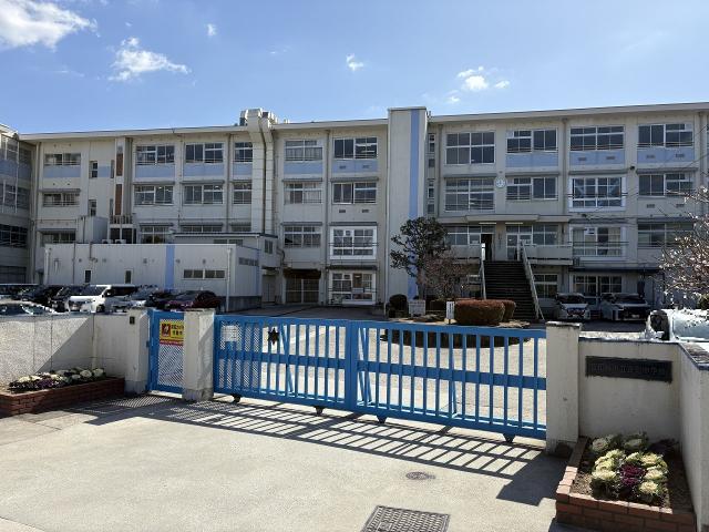 市立金剛中学校 1150m 写真撮影日：2026-02-20