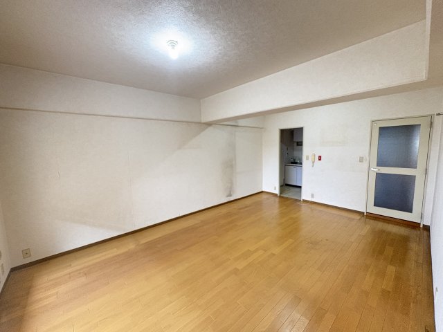 リビング  写真撮影日：2026-06-14