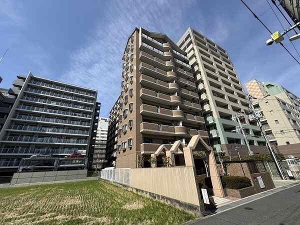 北大阪急行線・大阪メトロ「江坂」駅までフラットアクセスで徒歩5分。買物施設も徒歩圏内の住環境です。