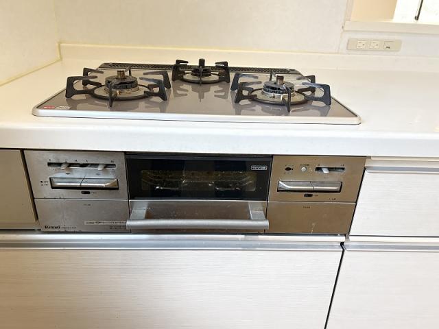 その他設備 ３口ガスコンロ  写真撮影日：2026-03-13