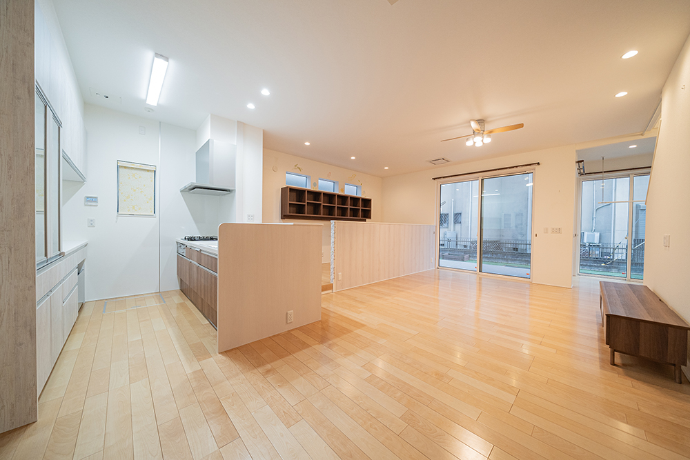 家具は価格に含まれません。 写真撮影日：3/13/26, 12:00 AM