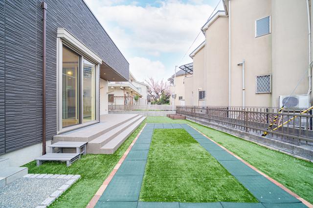 庭  写真撮影日：2026-03-13