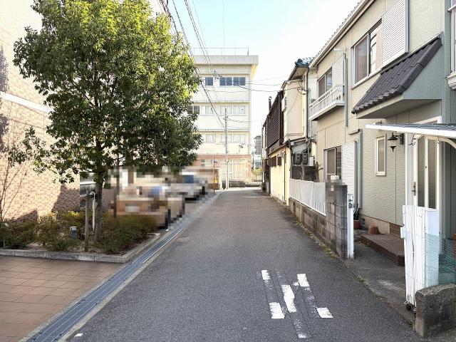 前面道路含む現地写真  写真撮影日：2026-03-09