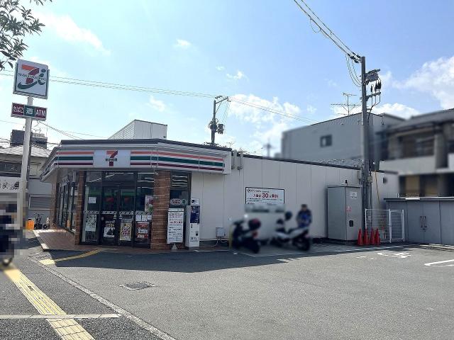 セブンイレブン豊中浜一丁目店 30m 写真撮影日：2026-03-09