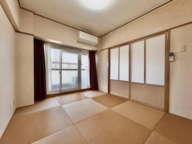 リビング以外の居室  写真撮影日：2026-03-16