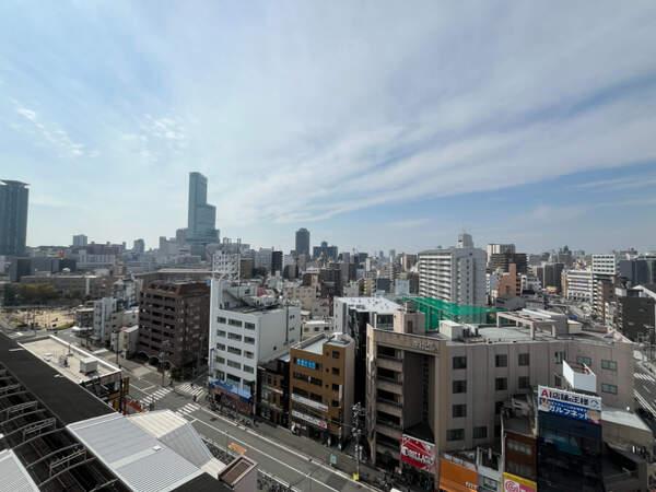 玄関前廊下からの眺望