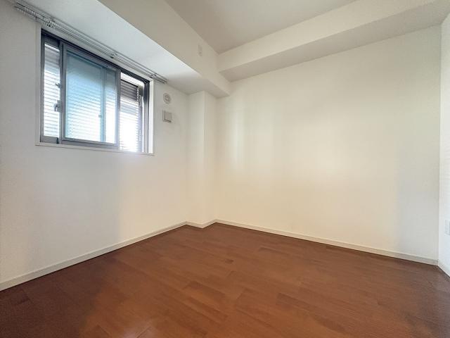 リビング以外の居室  写真撮影日：2026-04-01