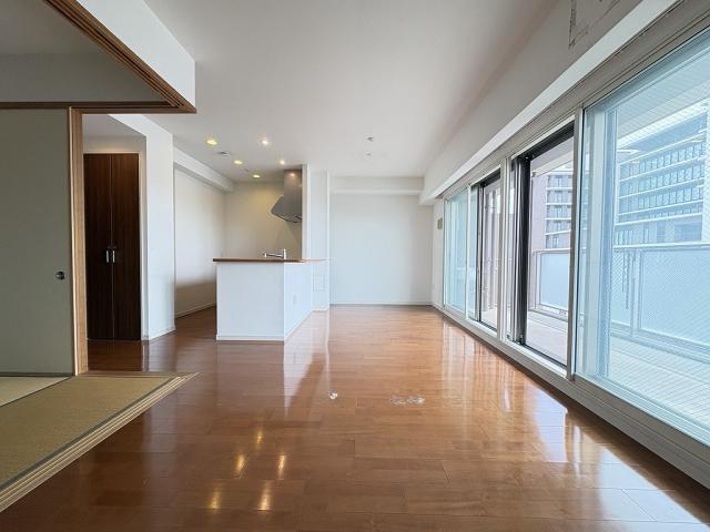 リビング  写真撮影日：2026-04-01