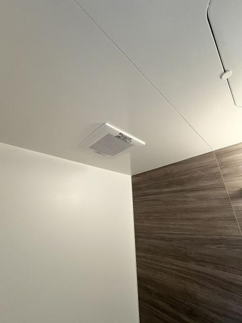 冷暖房・空調設備 浴室換気口  写真撮影日：2026-04-02