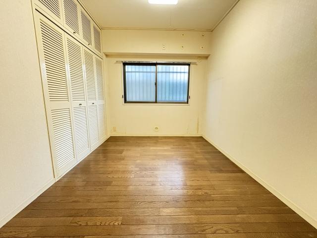 リビング以外の居室  写真撮影日：2026-04-10