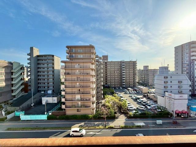 住戸からの眺望写真  写真撮影日：2026-04-11