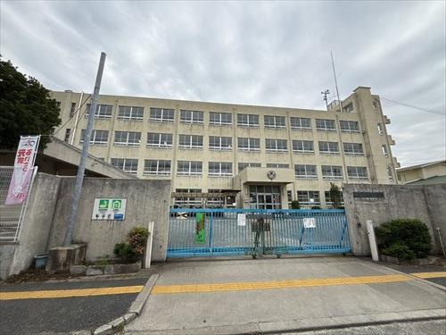 堺市立新金岡東小学校