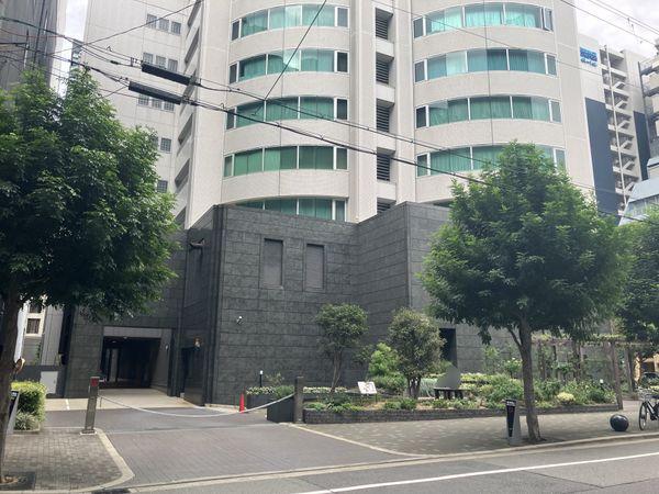 南側駐車場(出口)