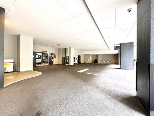 駐車場(共用設備)  写真撮影日：2026-05-22