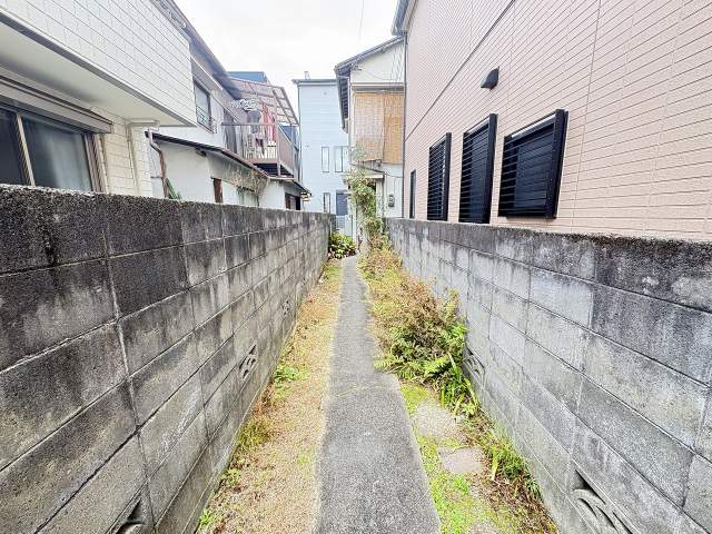 前面道路含む現地写真  写真撮影日：2026-04-20